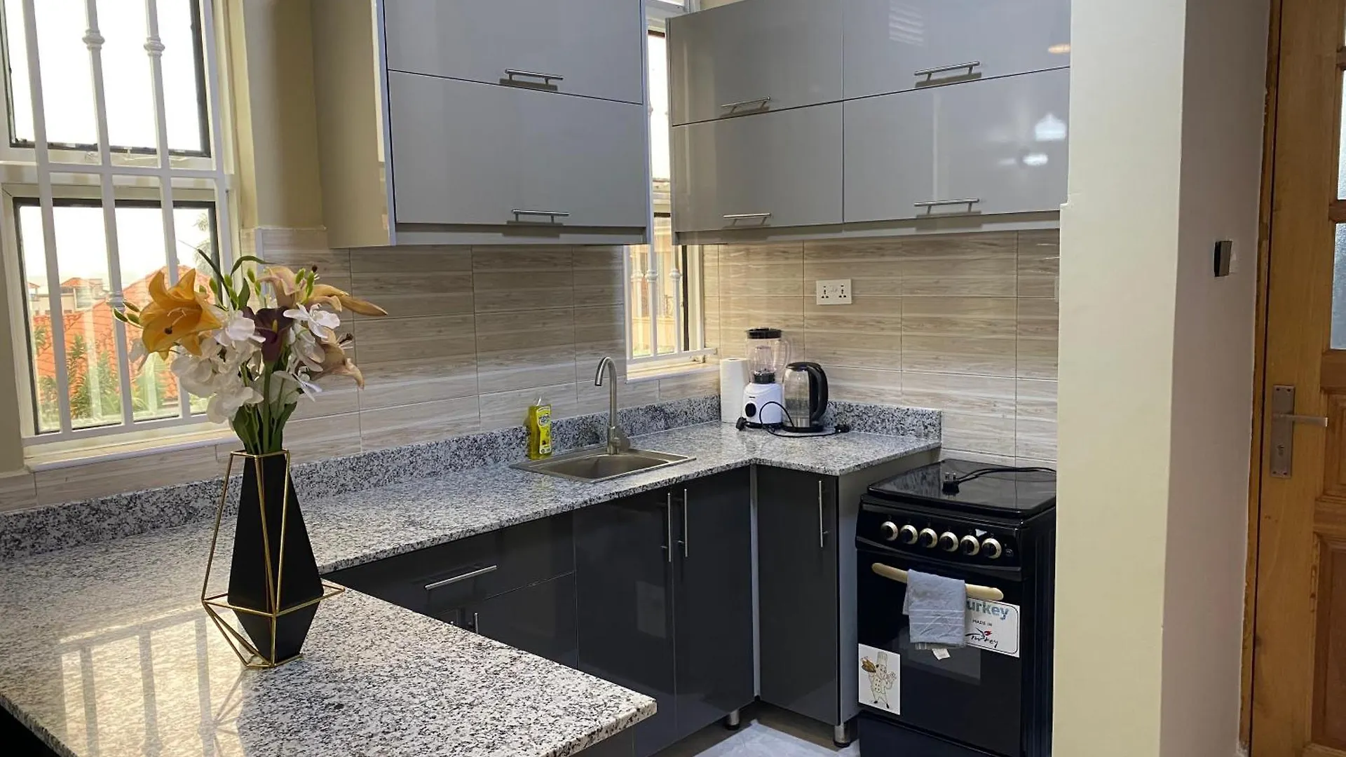 Luxury Elegance Residence Kampala Apartment